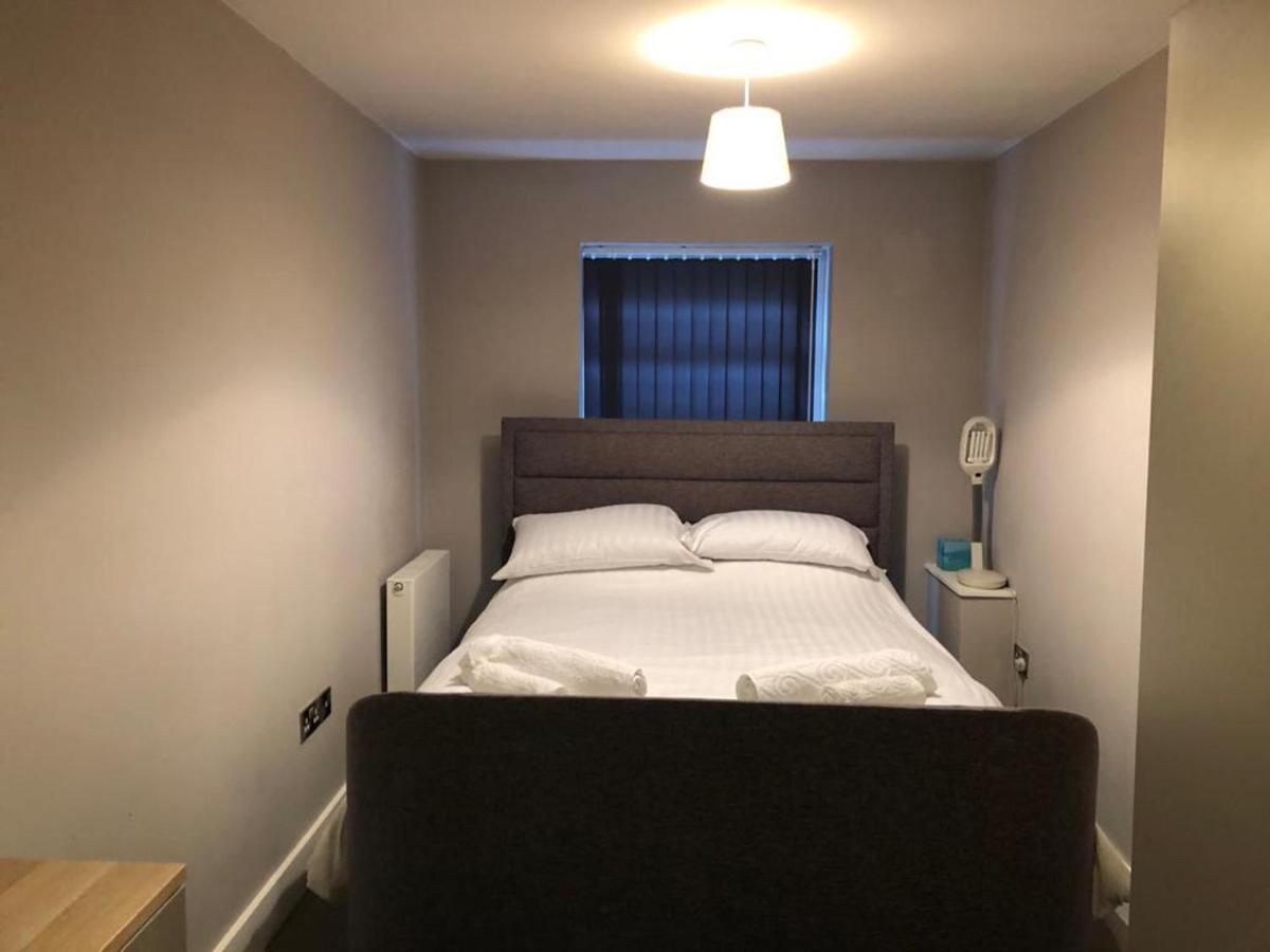Charming 2-Bed Apartment In Christchurch Christchurch  Exterior foto